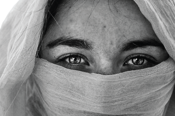 570x379-Eyes